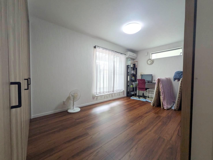 【洋室/約7.5帖】