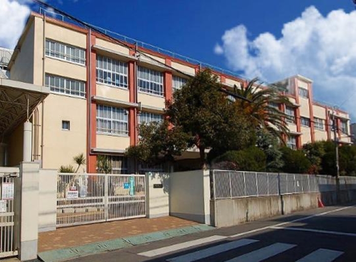 【大阪市立平野西小学校】徒歩7分(約550m)