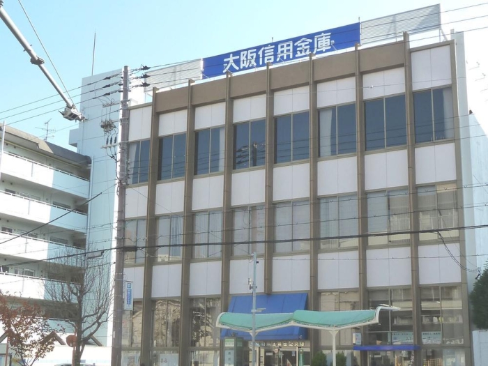 【大阪信用金庫田辺支店】徒歩7分（550ｍ）
