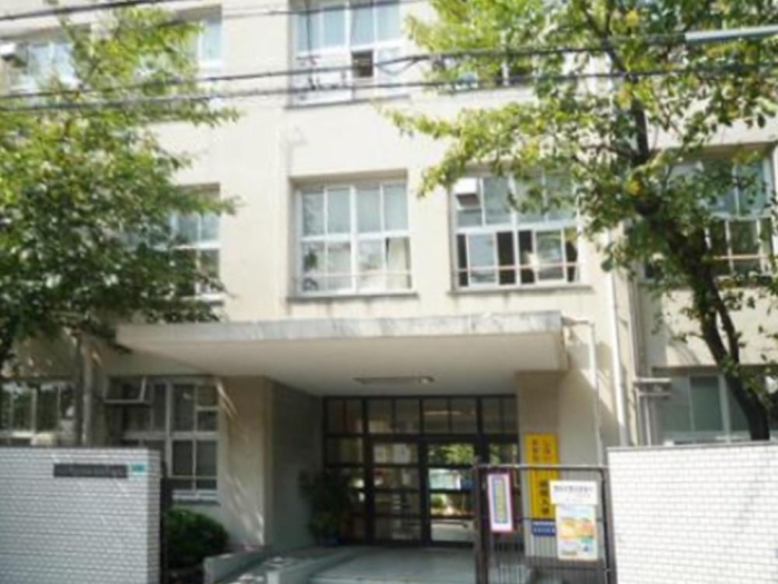 【大阪市立加美南部小学校：徒歩4分（約255ｍ）】